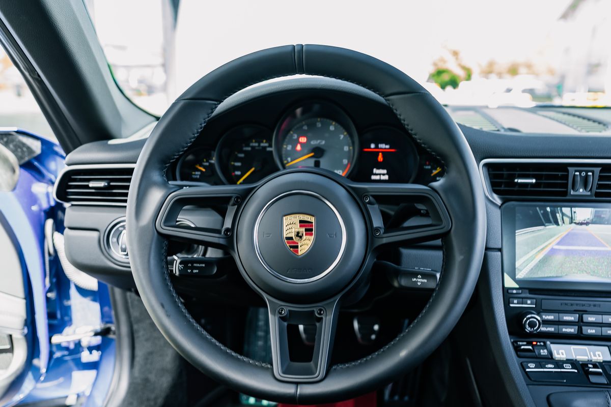 Porsche 911 991.2 GT3 Touring Manual
