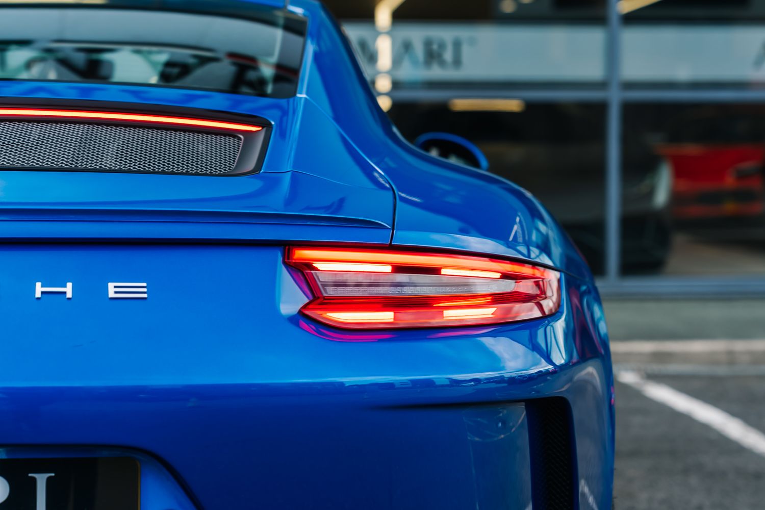 Porsche 911 991.2 GT3 Touring Manual