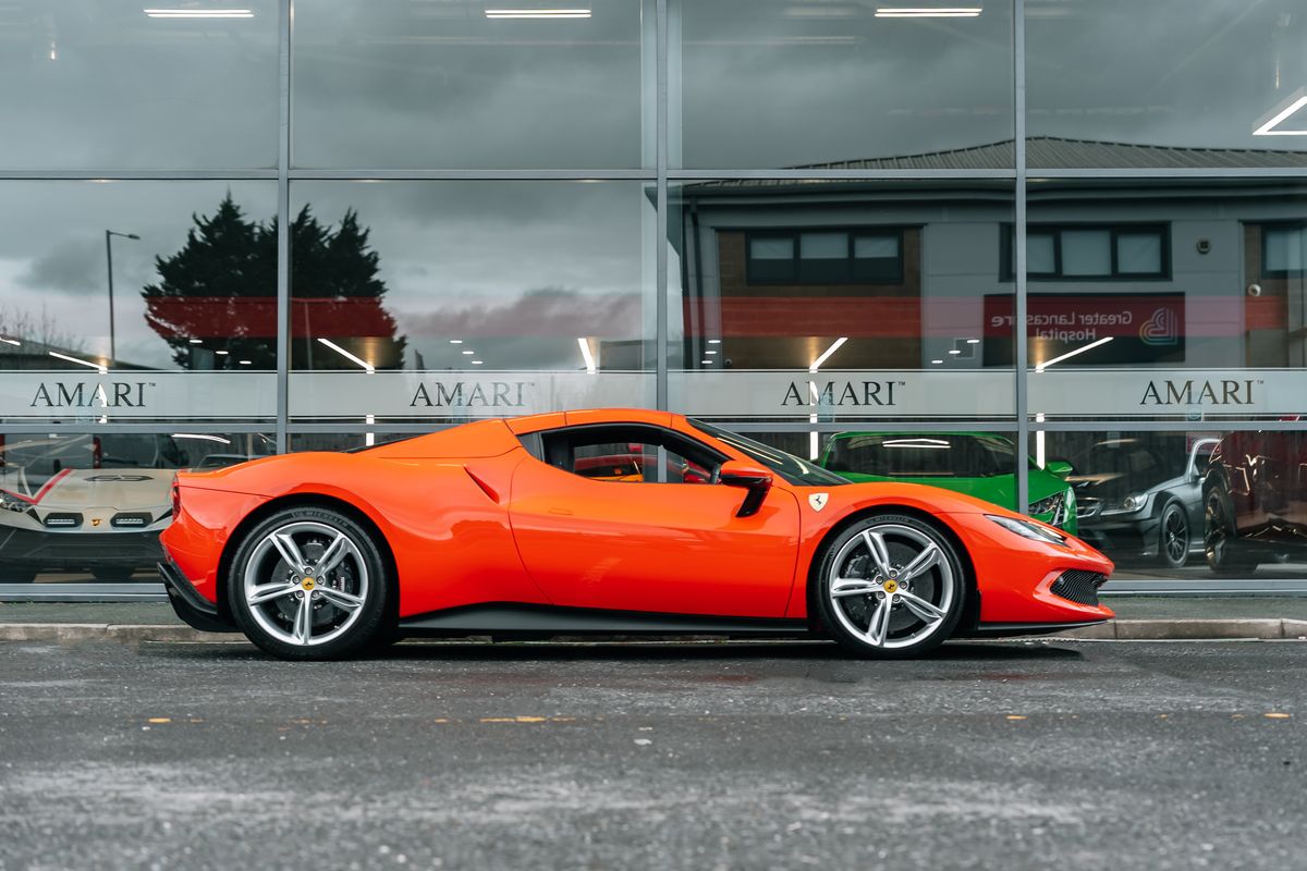FERRARI 296 GTS
