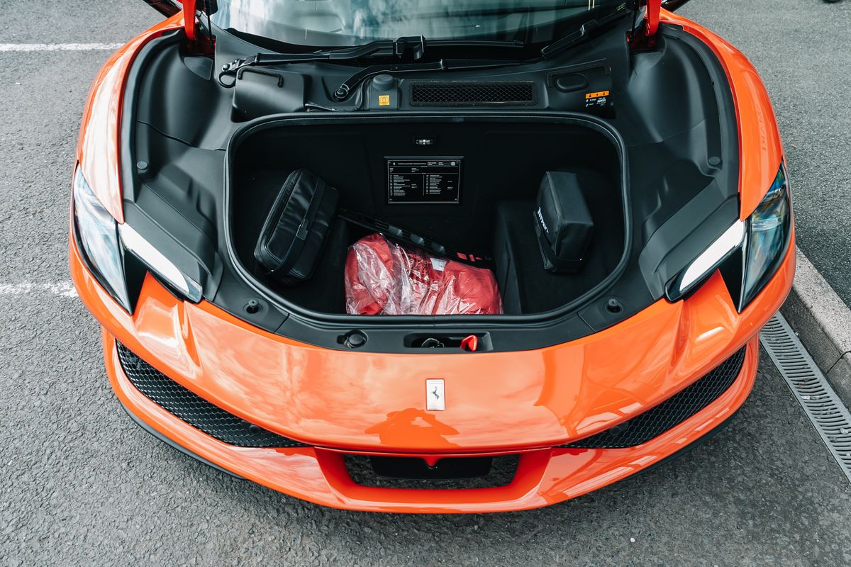 FERRARI 296 GTS