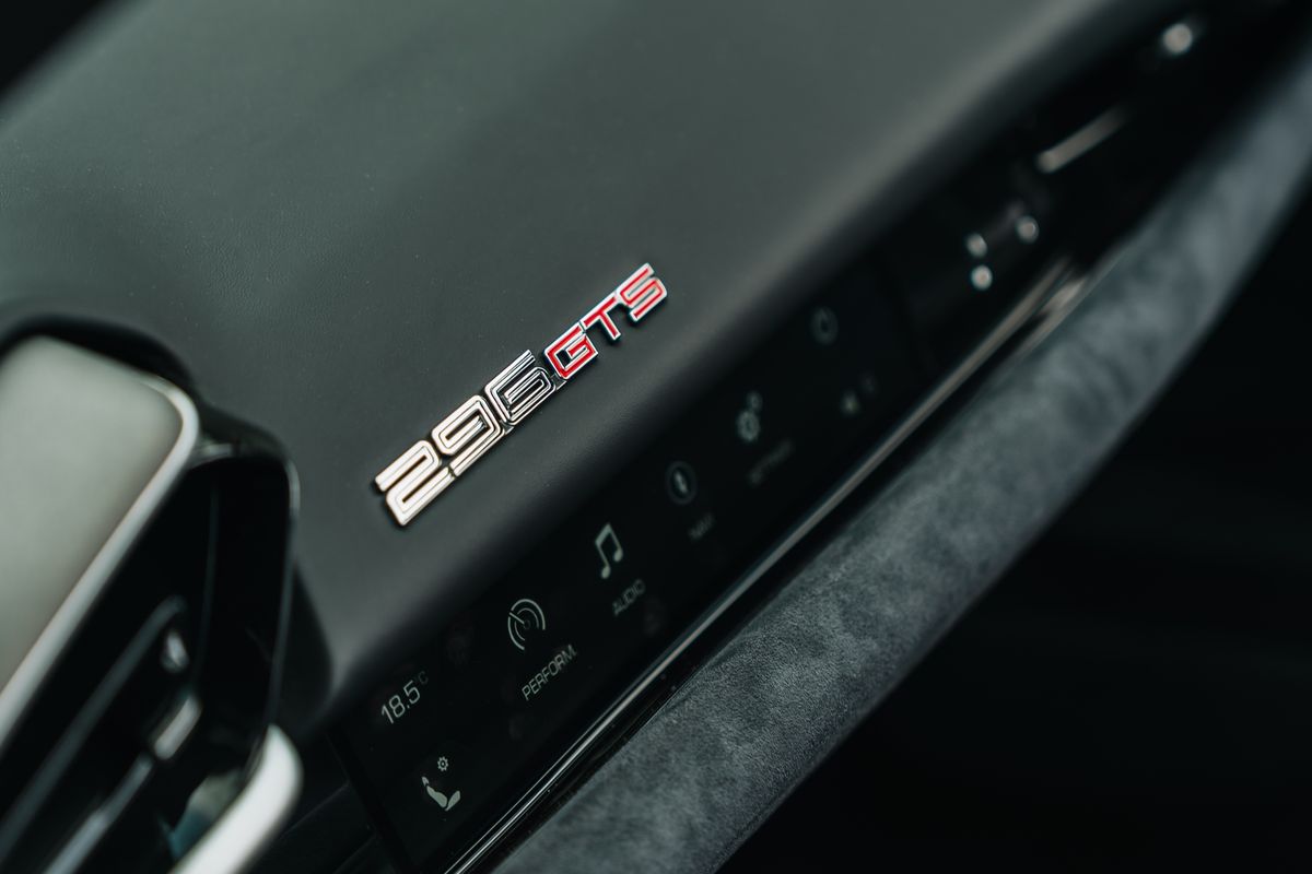 FERRARI 296 GTS