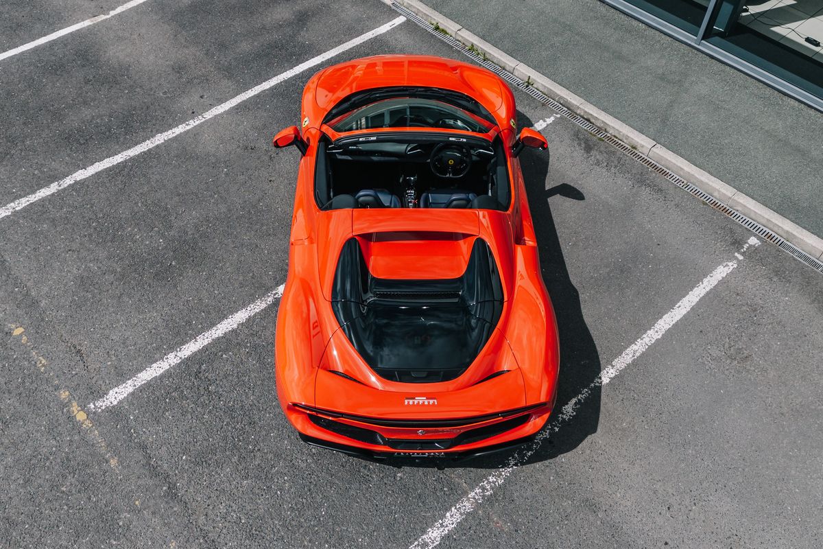 FERRARI 296 GTS