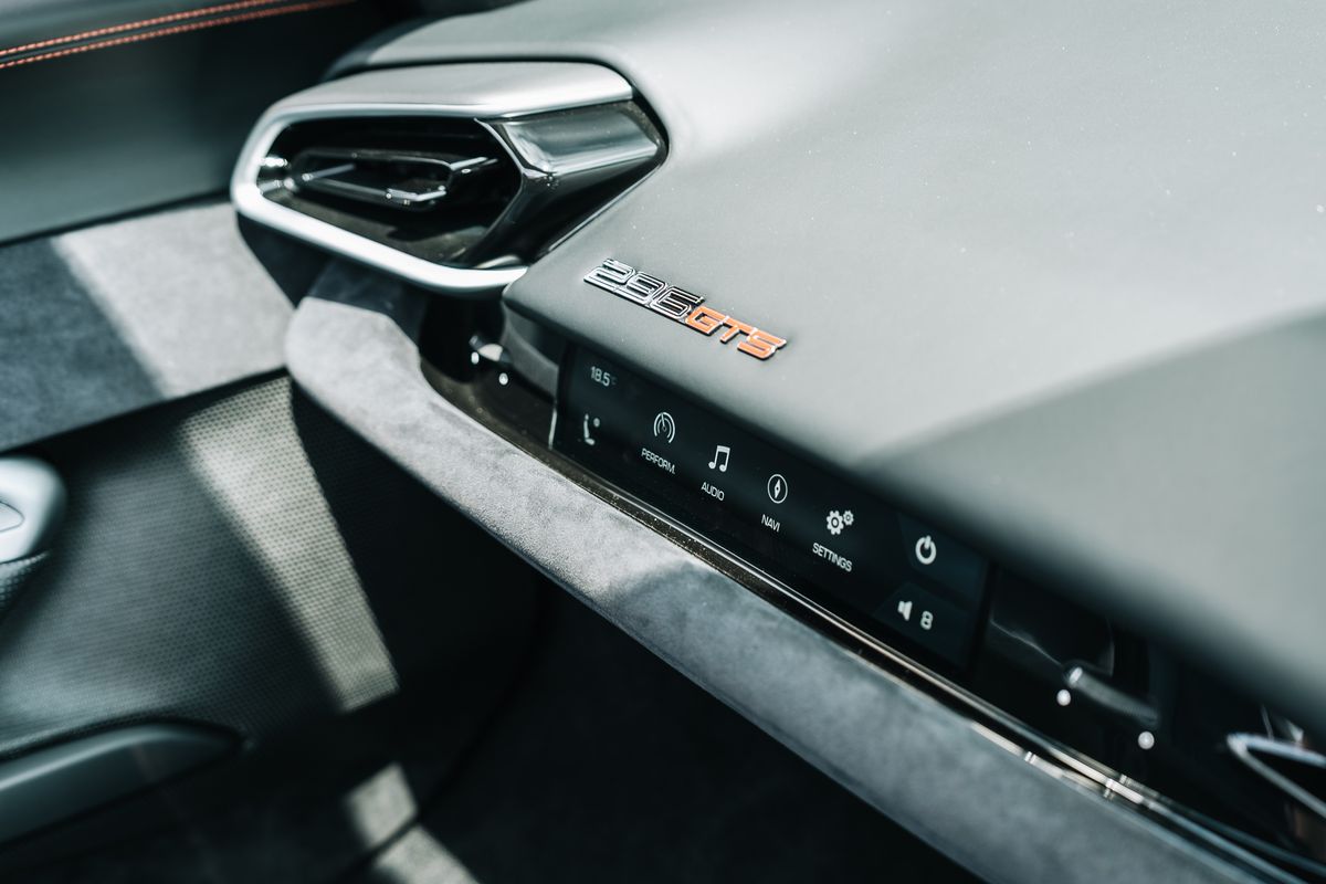 FERRARI 296 GTS