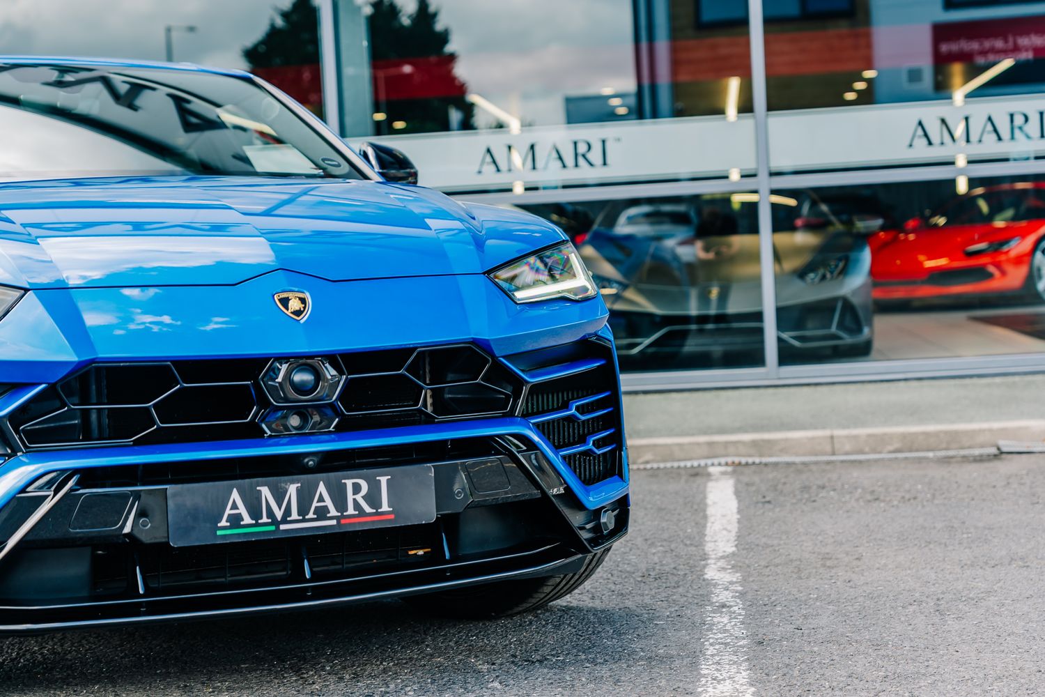 Lamborghini Urus V8