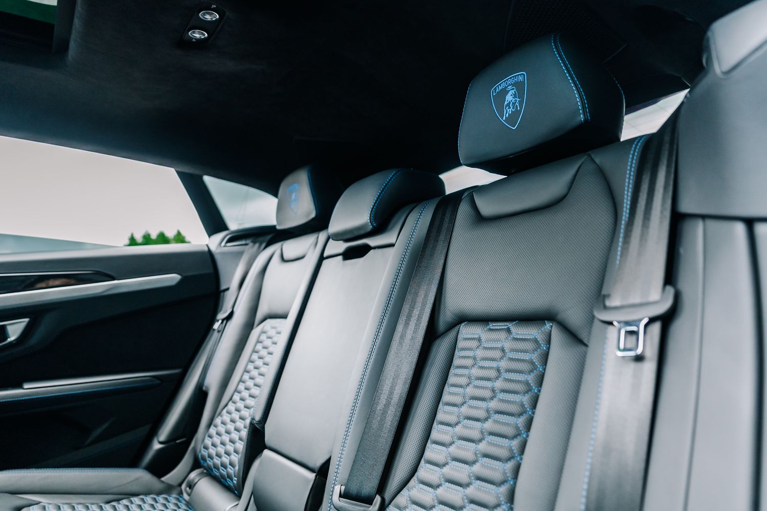 Lamborghini Urus V8