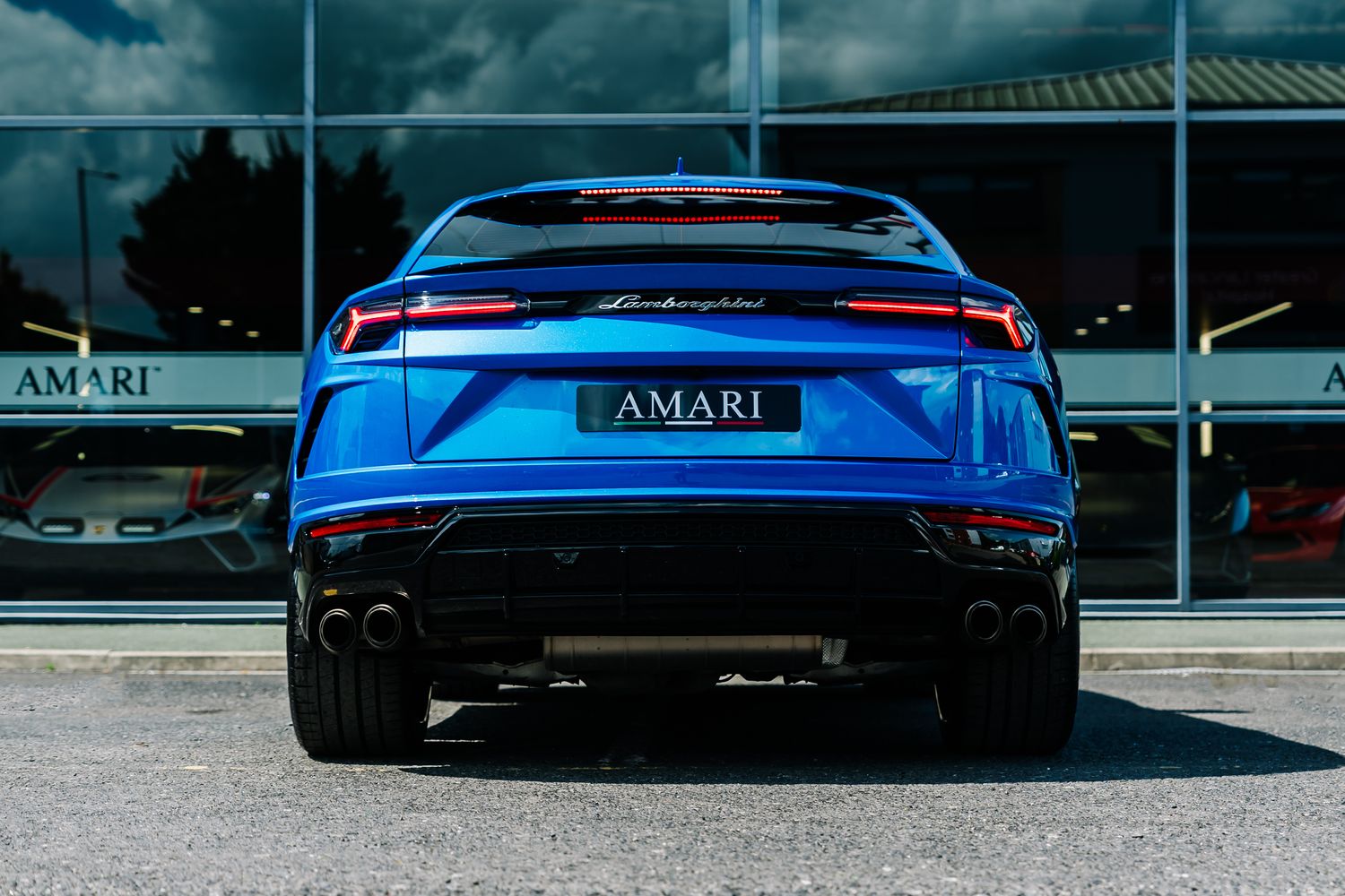 Lamborghini Urus V8