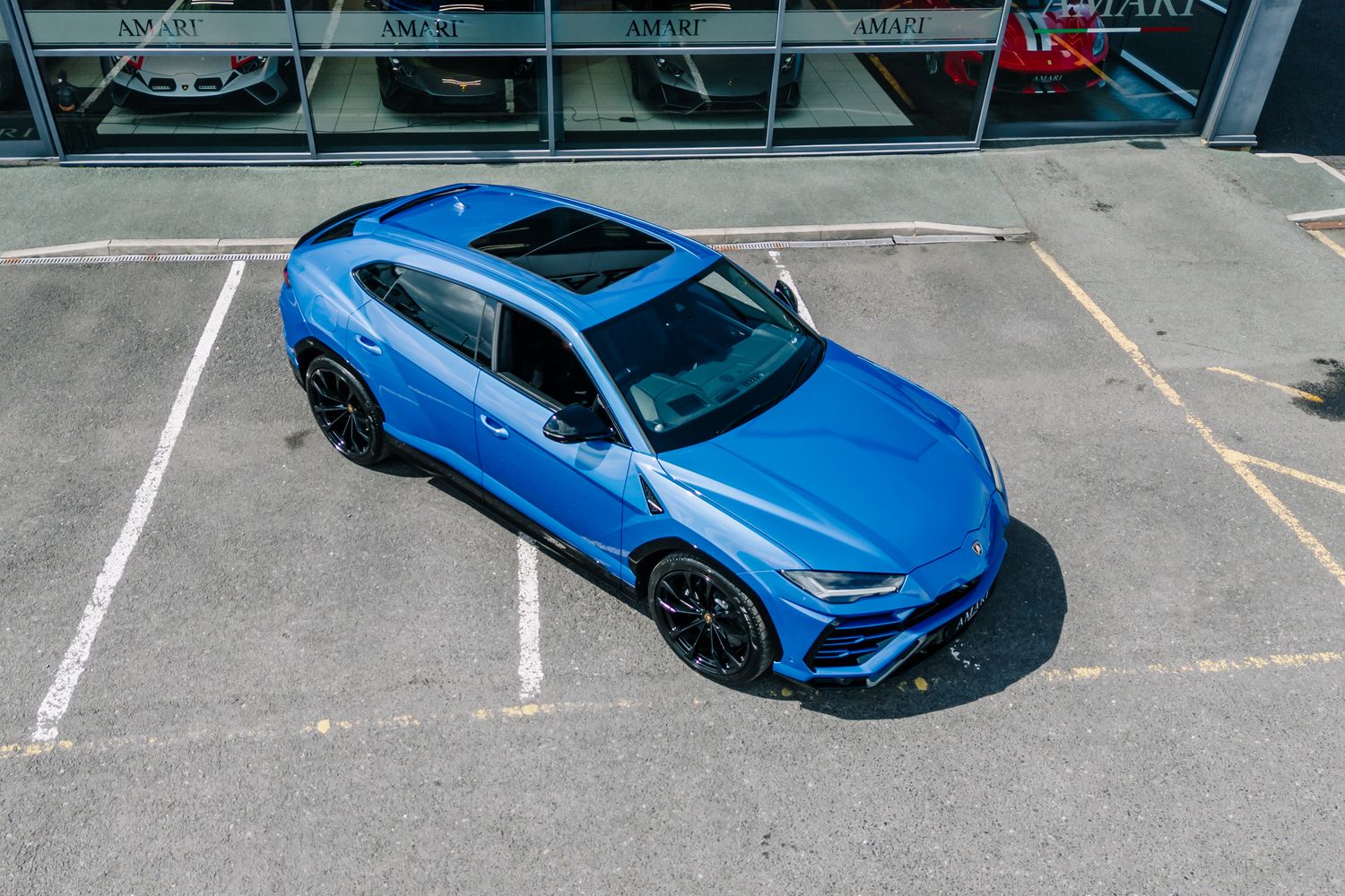 Lamborghini Urus V8