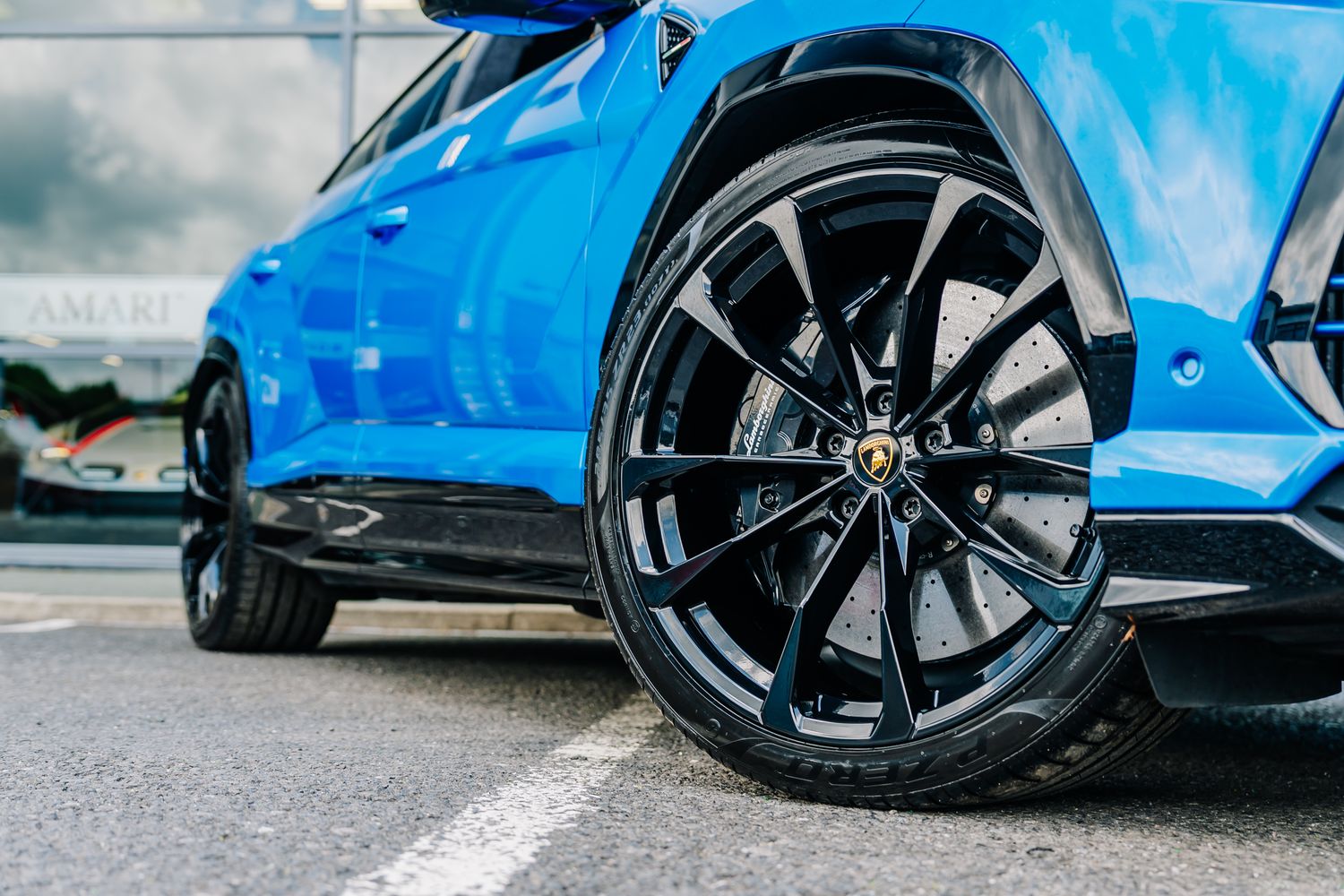 Lamborghini Urus V8