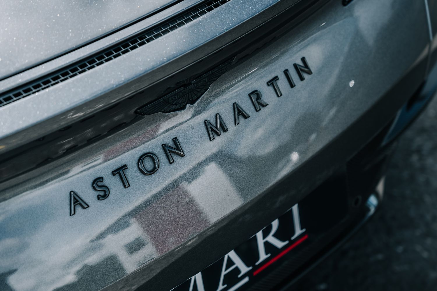 Aston Martin DB11 V12 V12