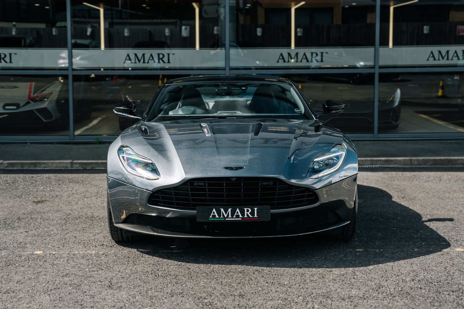 Aston Martin DB11 V12 V12