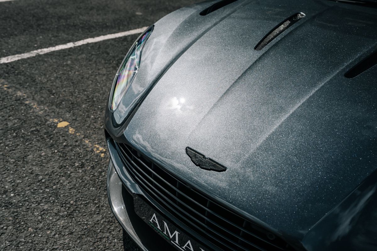 ASTON MARTIN DB11 V12