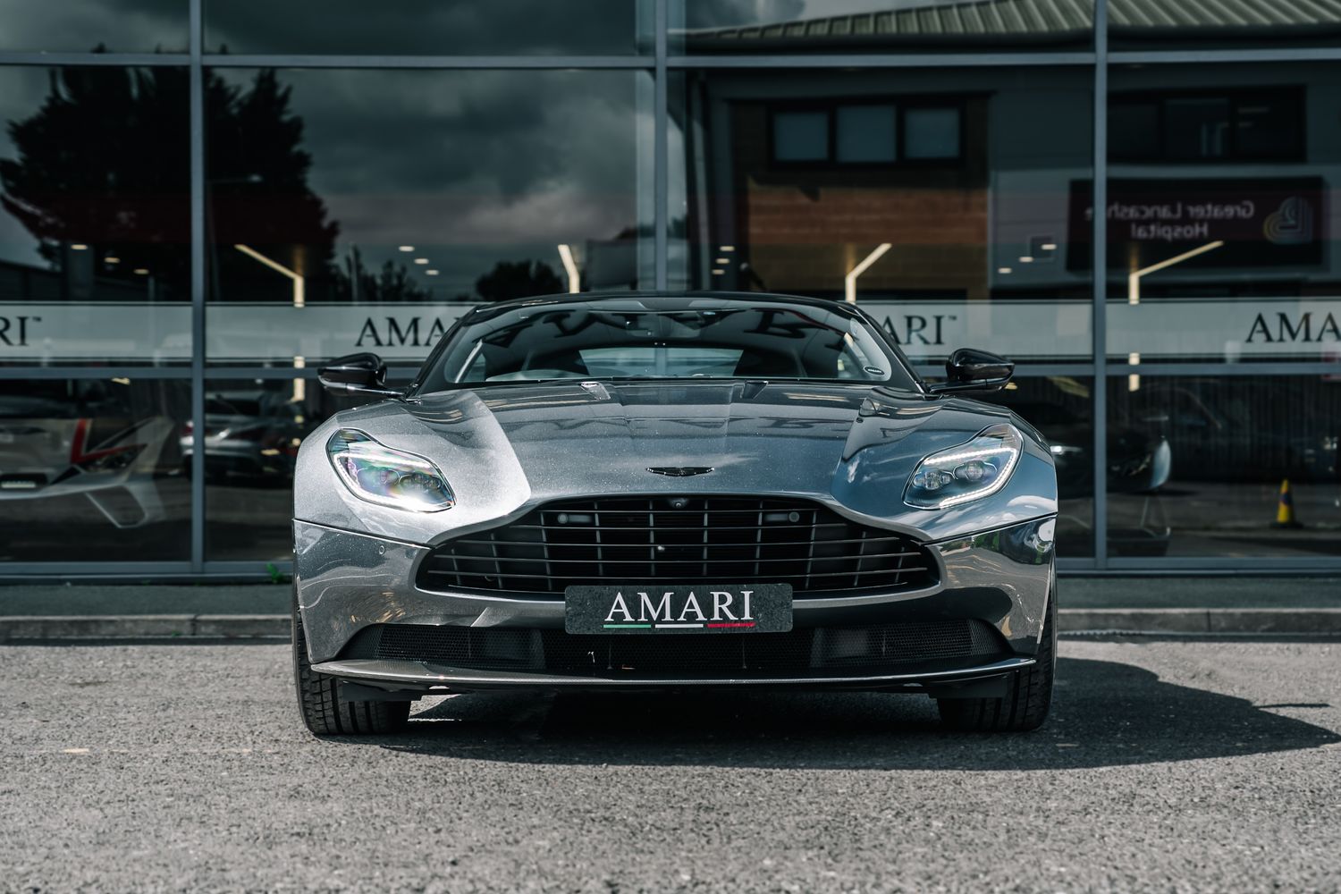 Aston Martin DB11 V12 V12