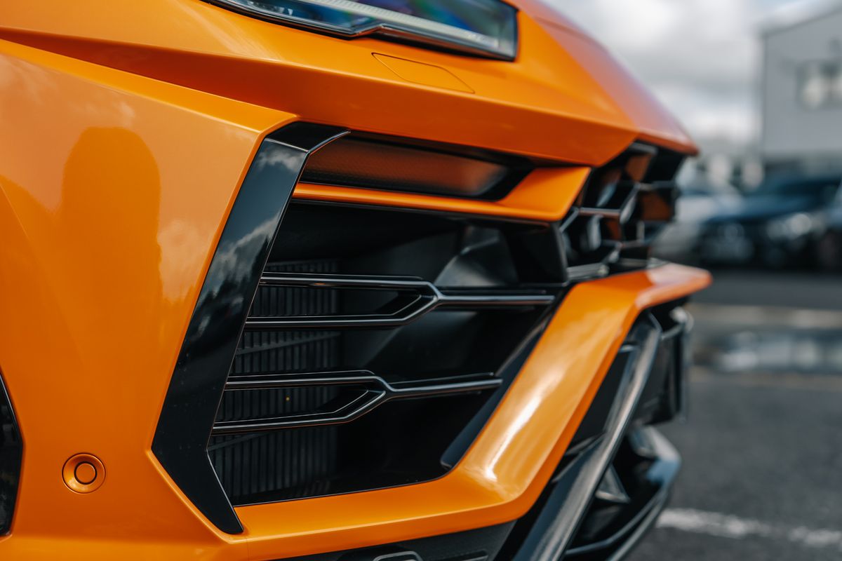 Lamborghini Urus Pearl Capsule