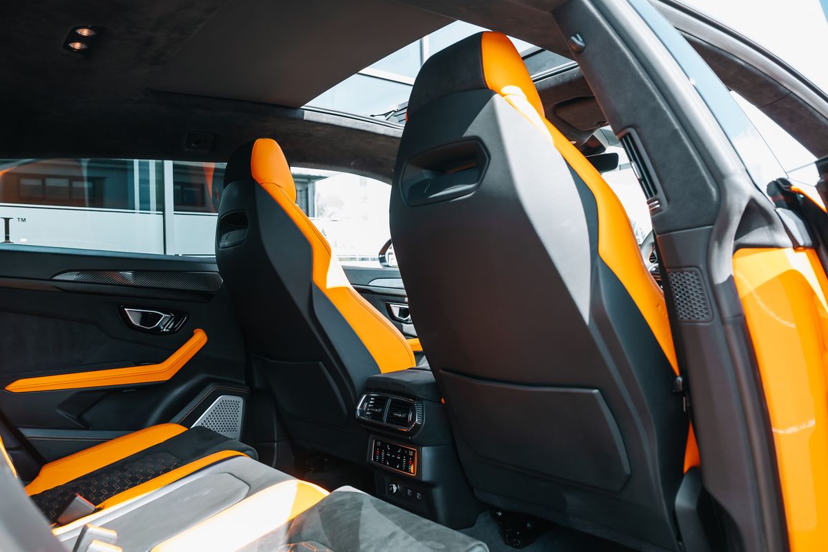 Lamborghini Urus Pearl Capsule
