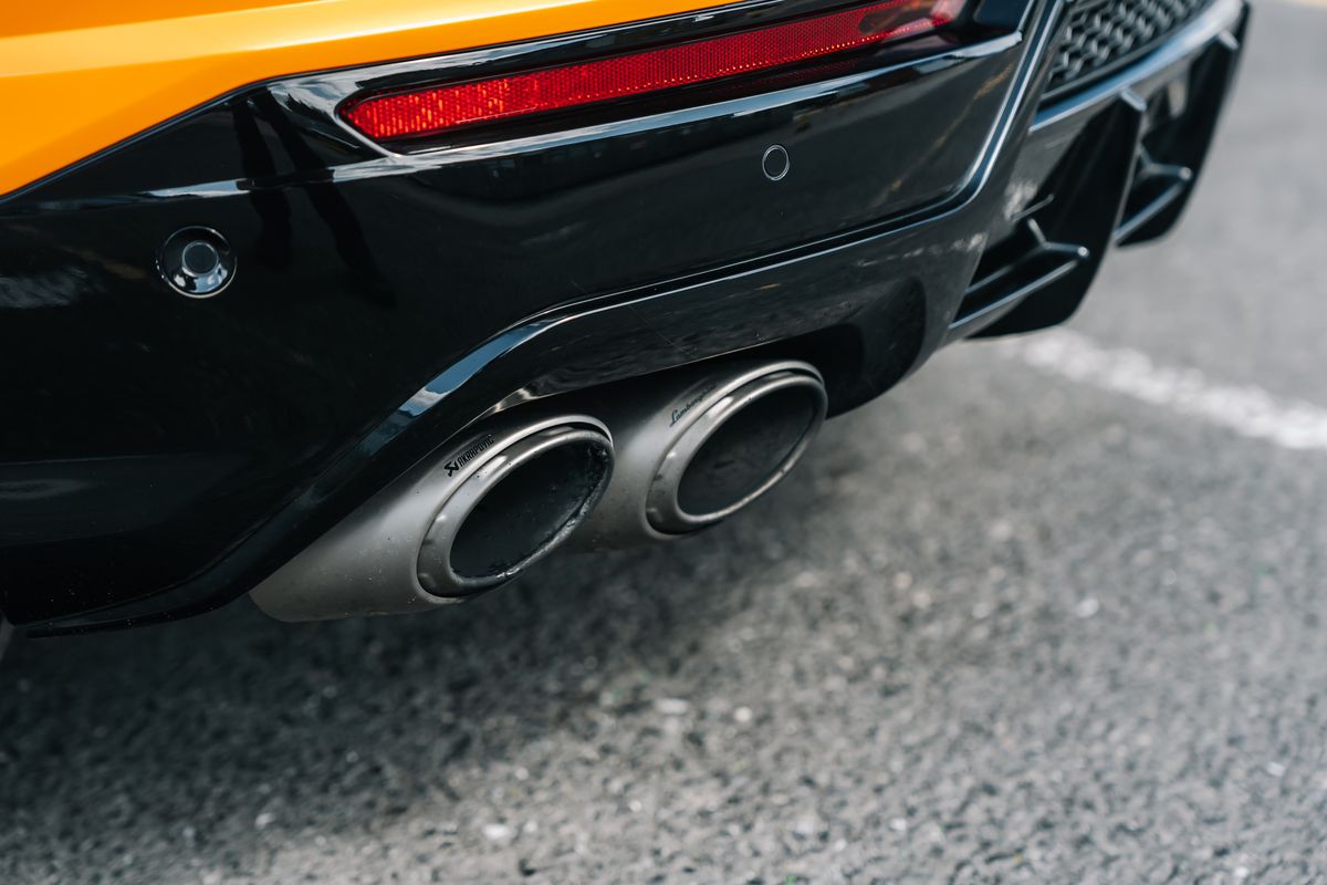 Lamborghini Urus Pearl Capsule