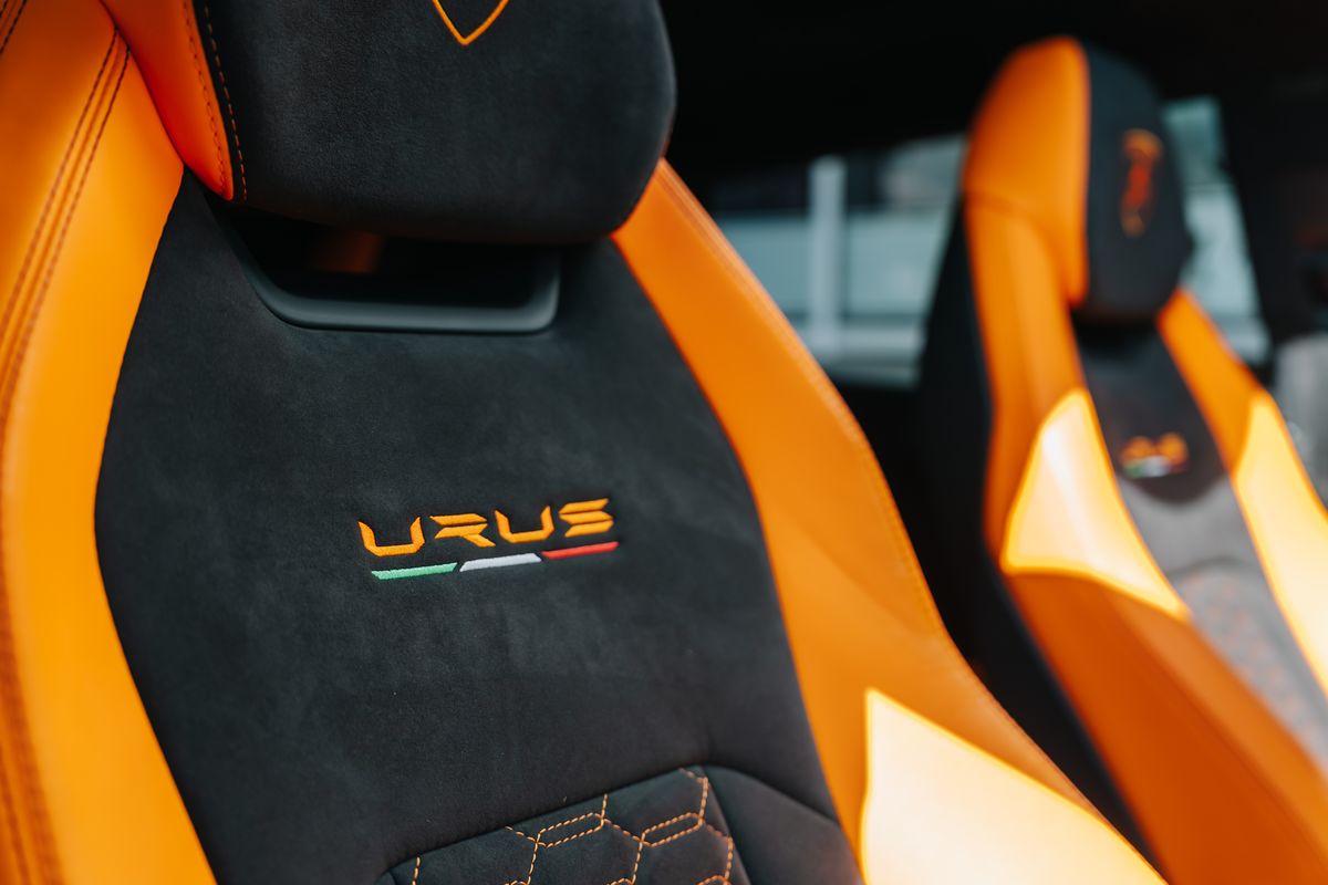 Lamborghini Urus Pearl Capsule