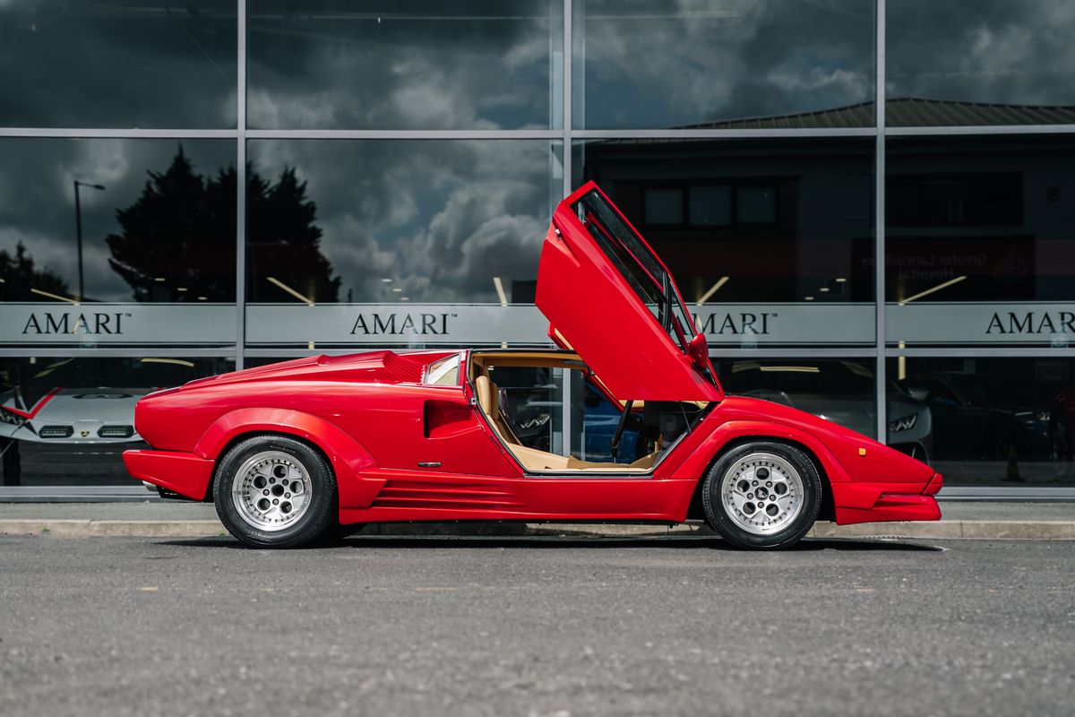 Lamborghini Countach 25th Anniversary