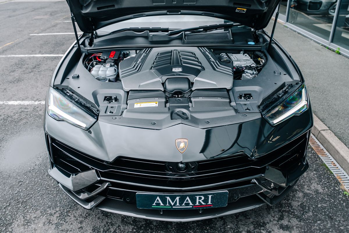 Lamborghini Urus Performante