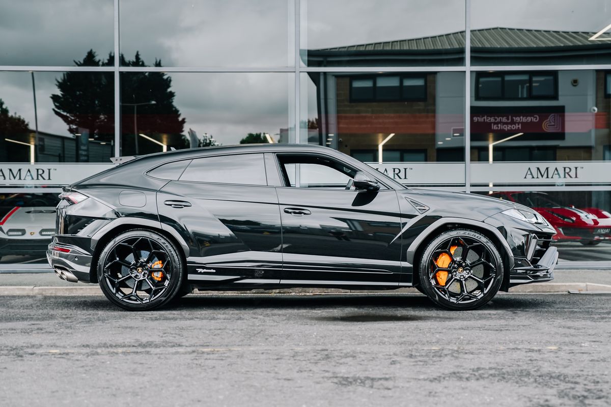 Lamborghini Urus Performante
