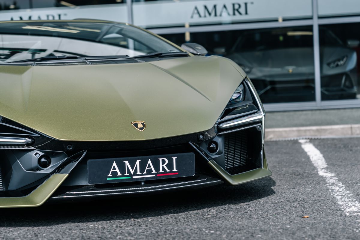 Lamborghini Revuelto