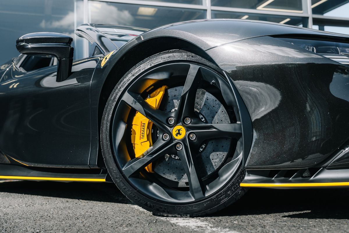 Ferrari SF90 Spider