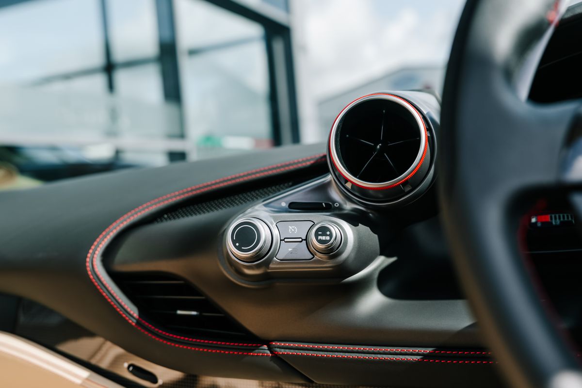Ferrari F8 Spider