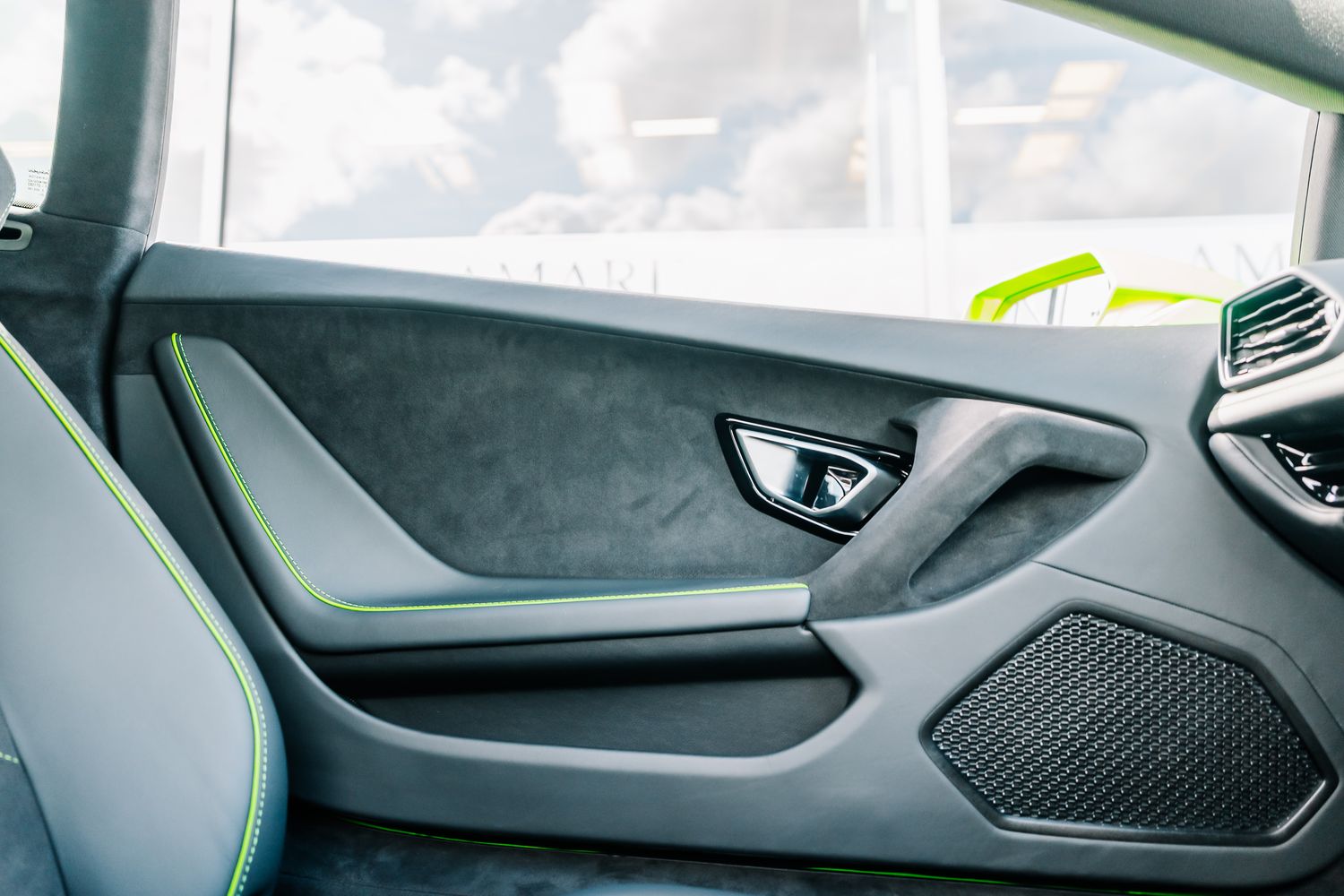 Lamborghini Huracan Tecnica LP640-2