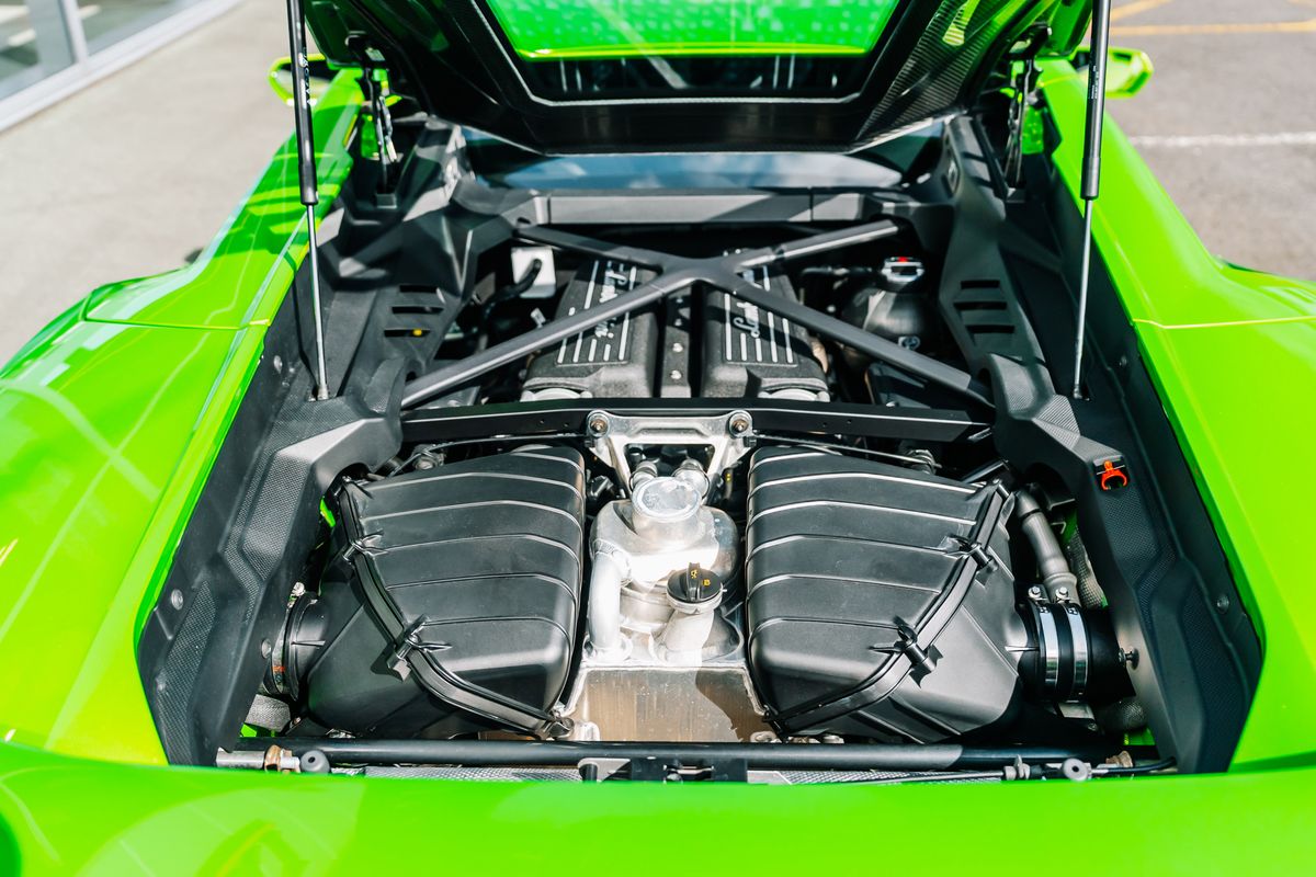 Lamborghini Huracan Tecnica LP640-2