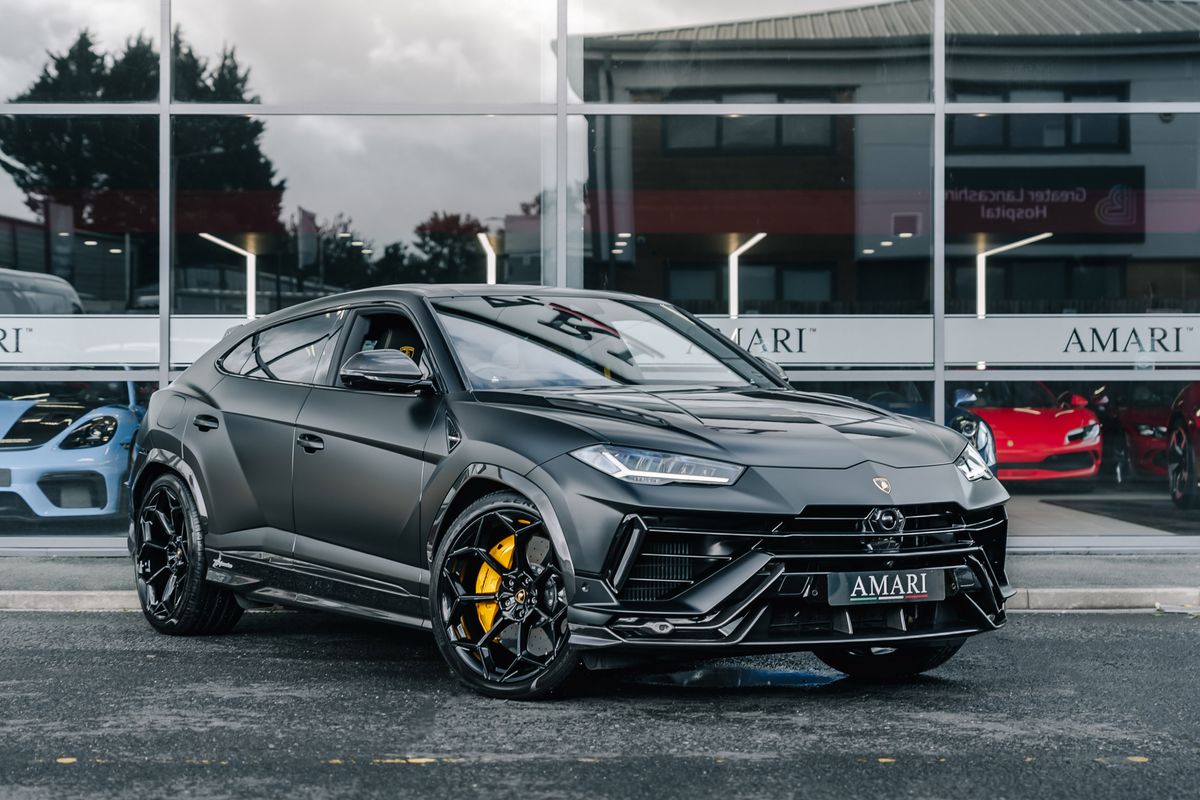 LAMBORGHINI URUS PERFORMANTE