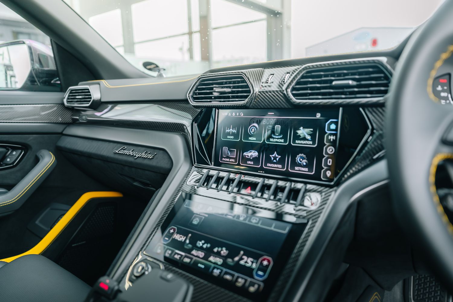 Lamborghini Urus Performante