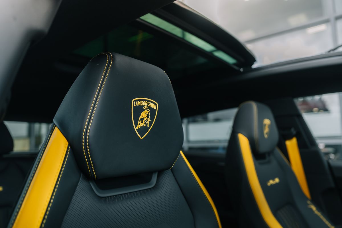 LAMBORGHINI URUS PERFORMANTE