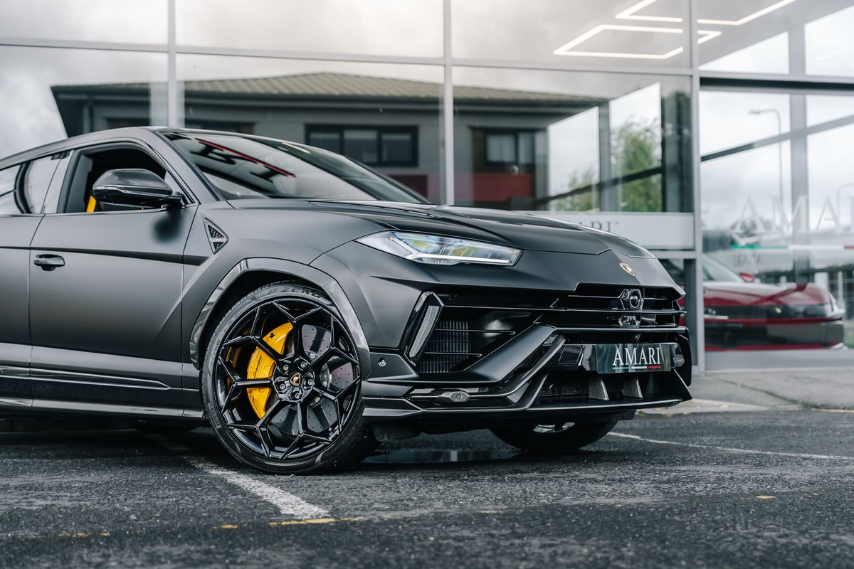 LAMBORGHINI URUS PERFORMANTE