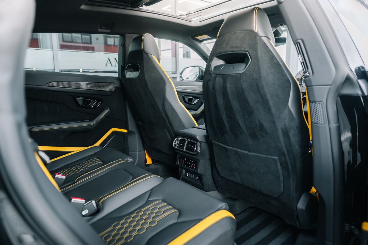 LAMBORGHINI URUS PERFORMANTE
