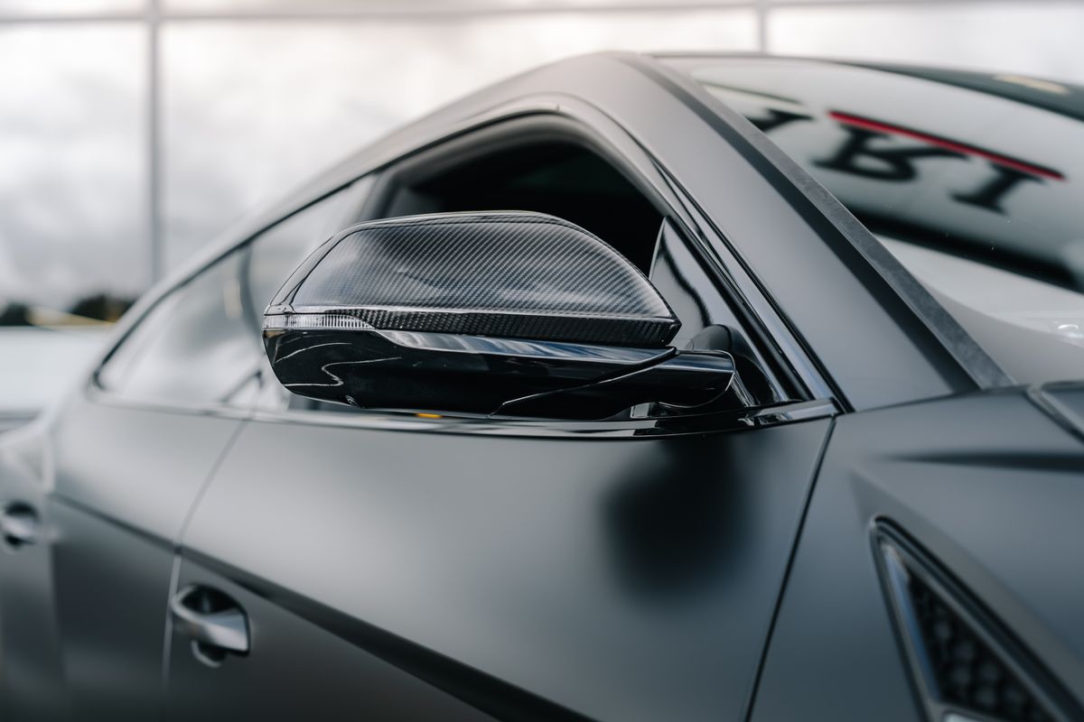 LAMBORGHINI URUS PERFORMANTE