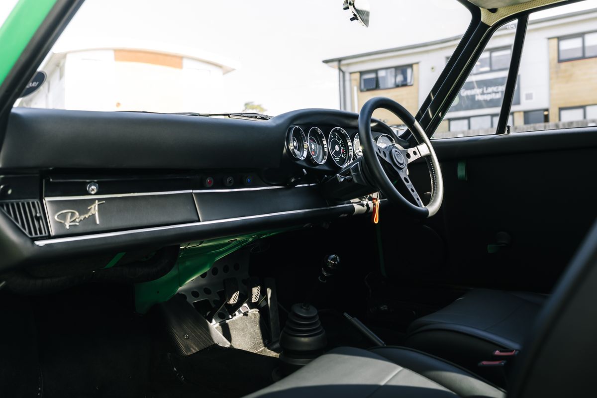 PORSCHE 1968 SWB 911 CARRERA RINDT RSR Evocation