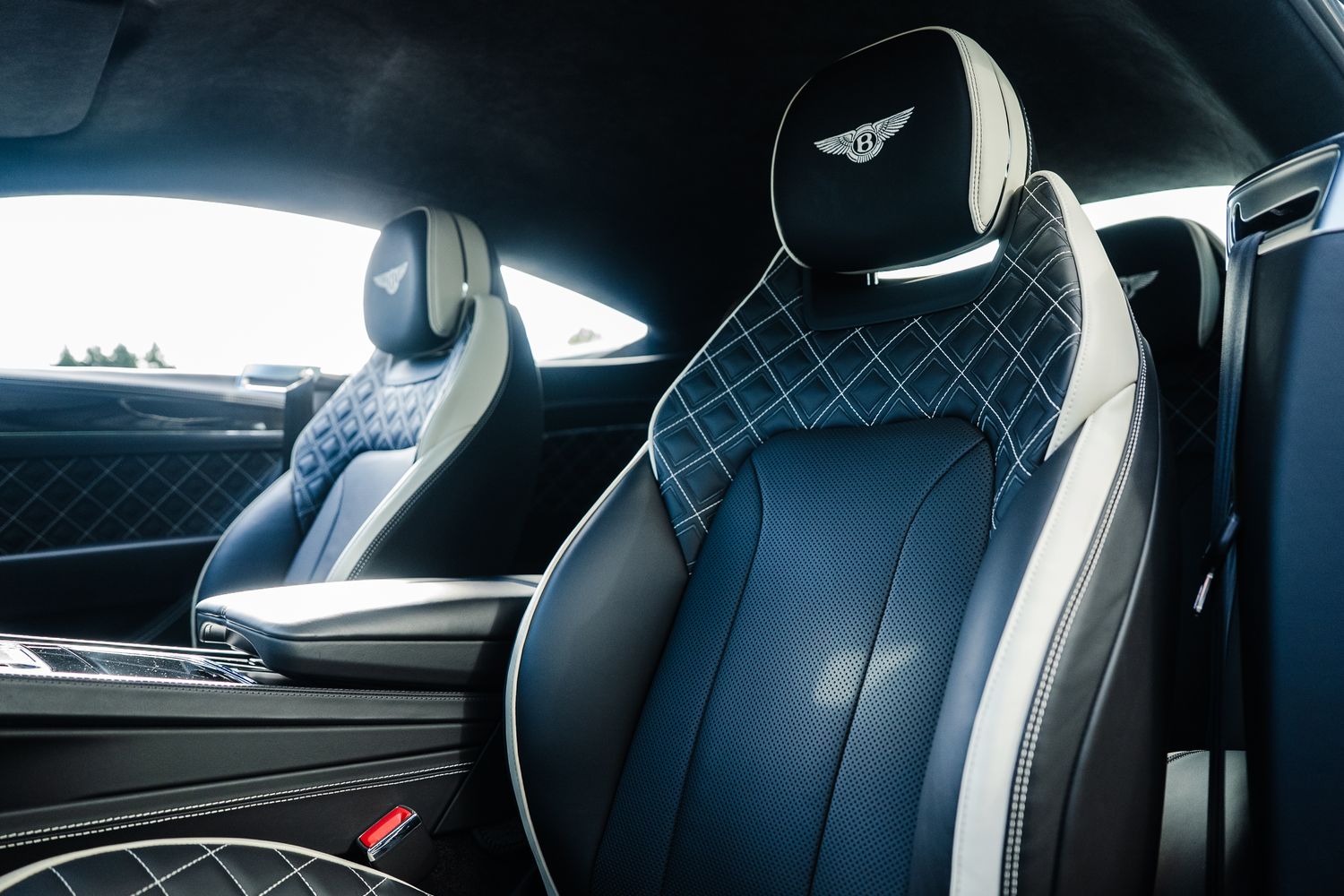 Bentley Continental GT V8