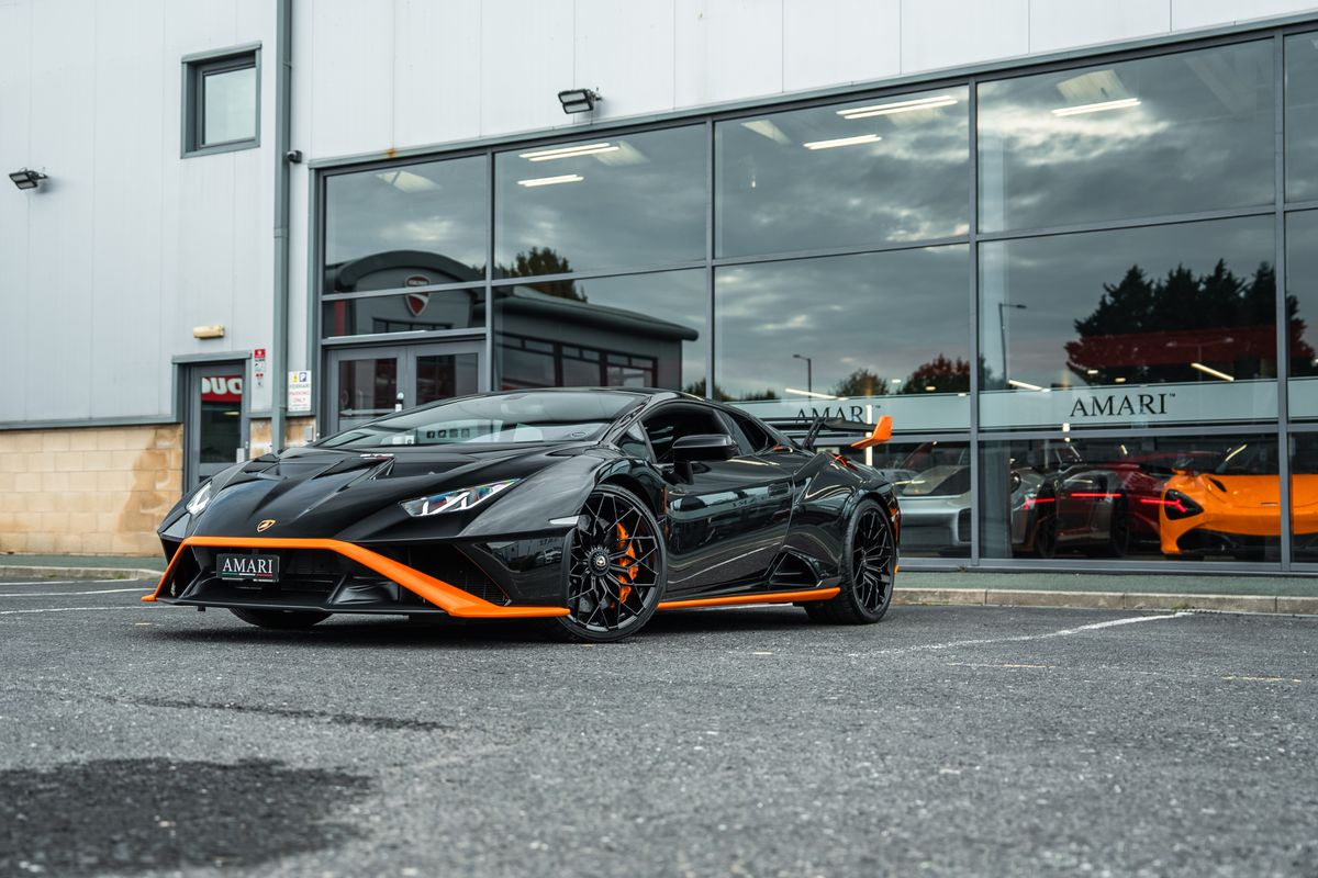 Lamborghini Huracan STO