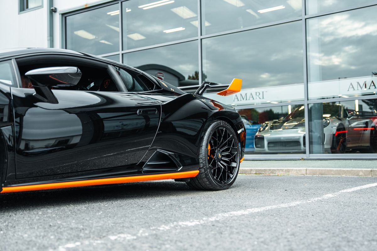 Lamborghini Huracan STO