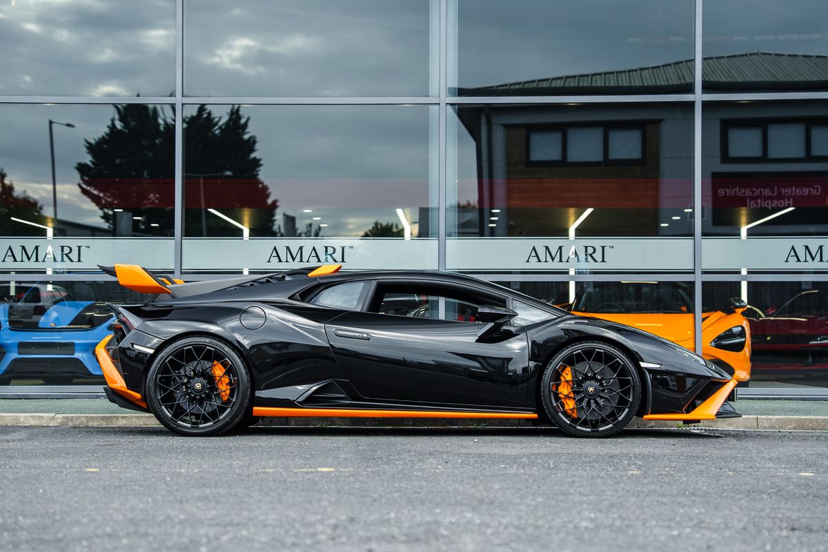 Lamborghini Huracan STO