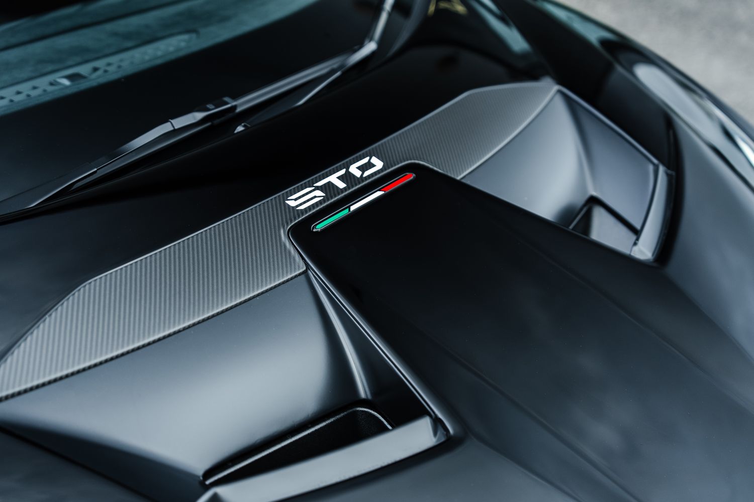 Lamborghini Huracan STO