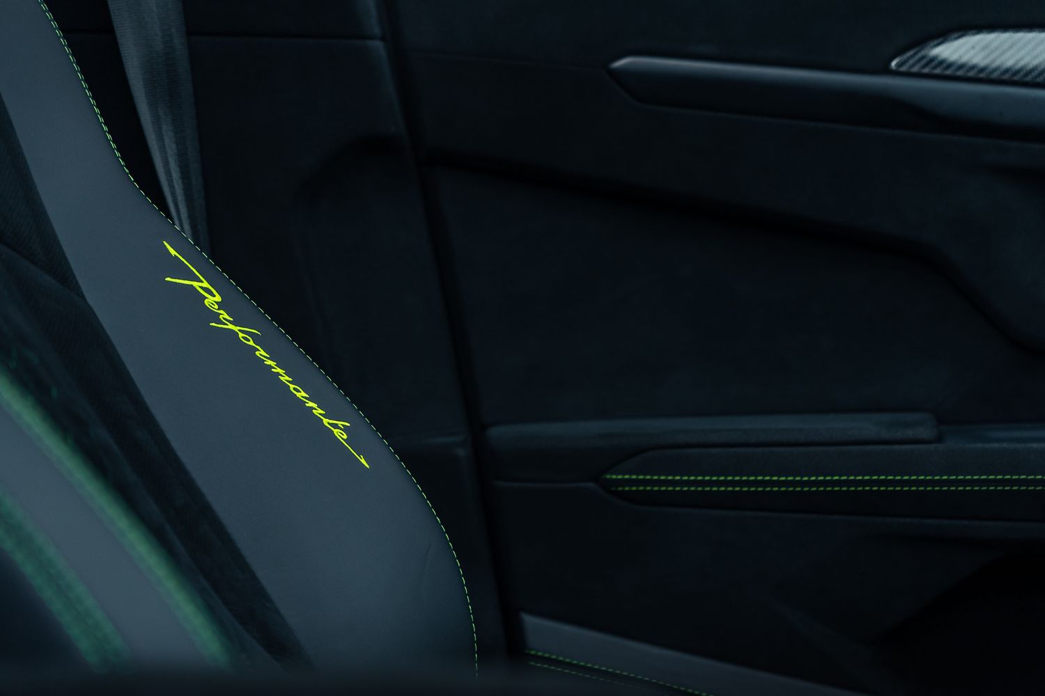 Lamborghini Urus Performante