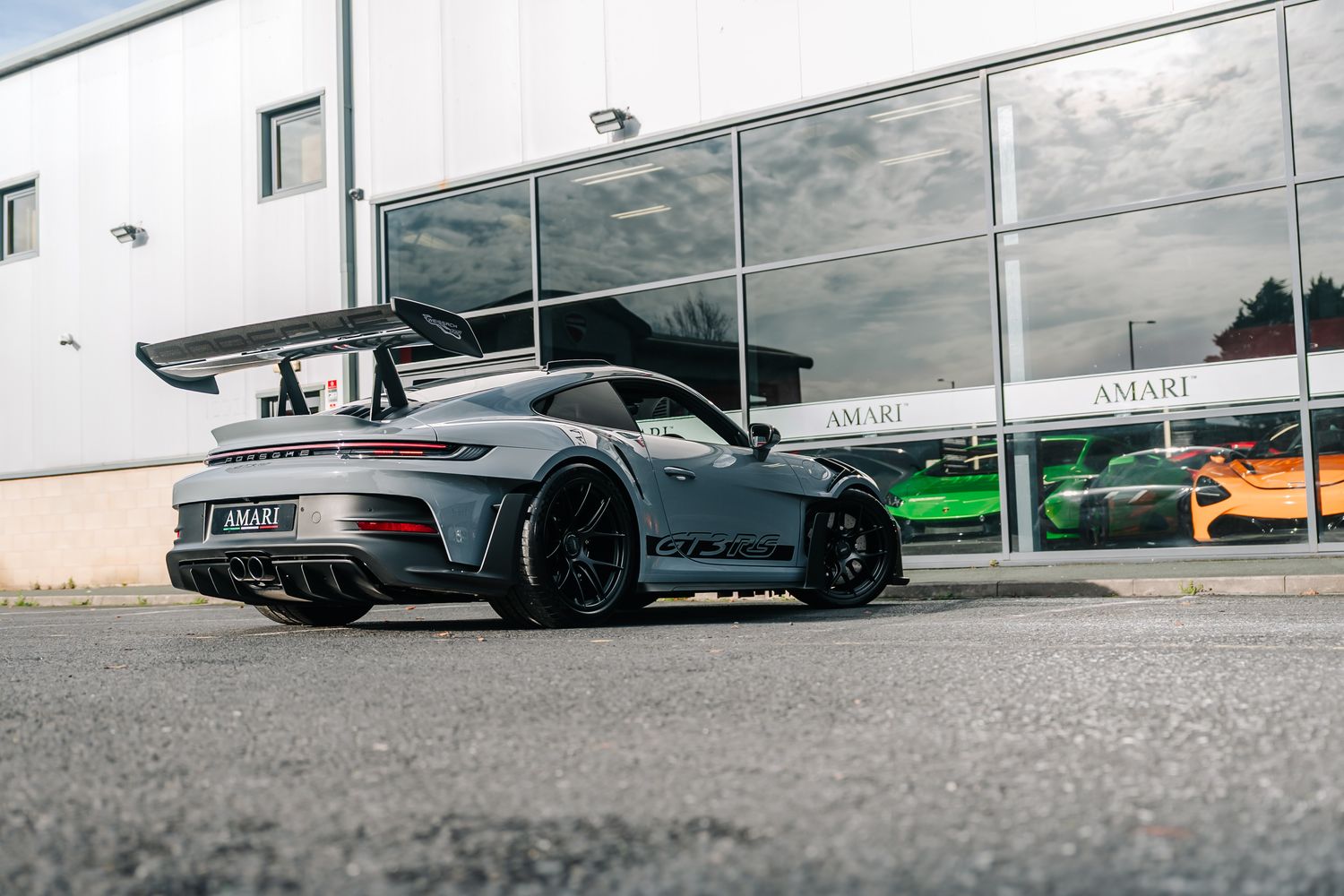 Porsche 911 992 GT3 RS Weissach