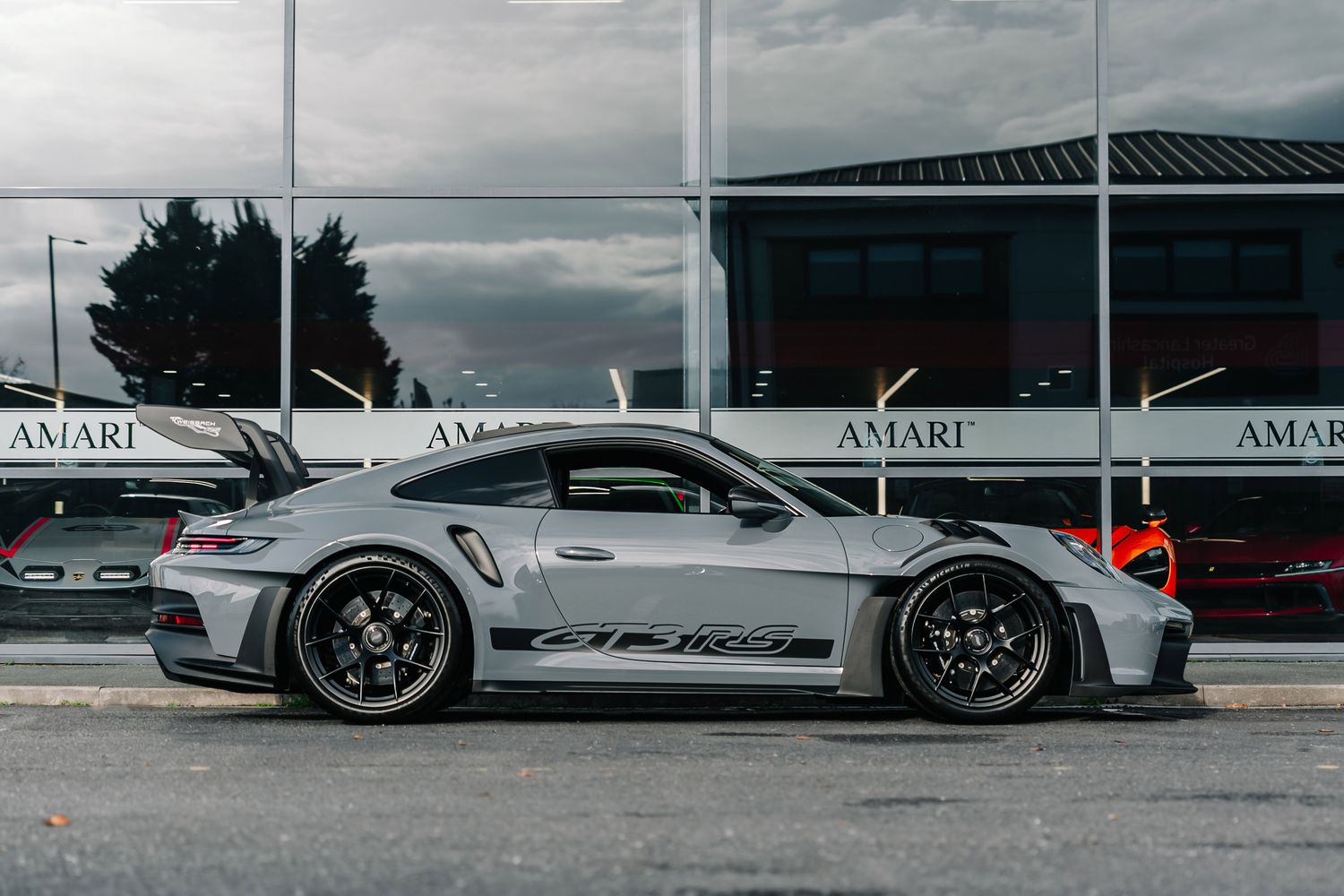 Porsche 911 992 GT3 RS Weissach