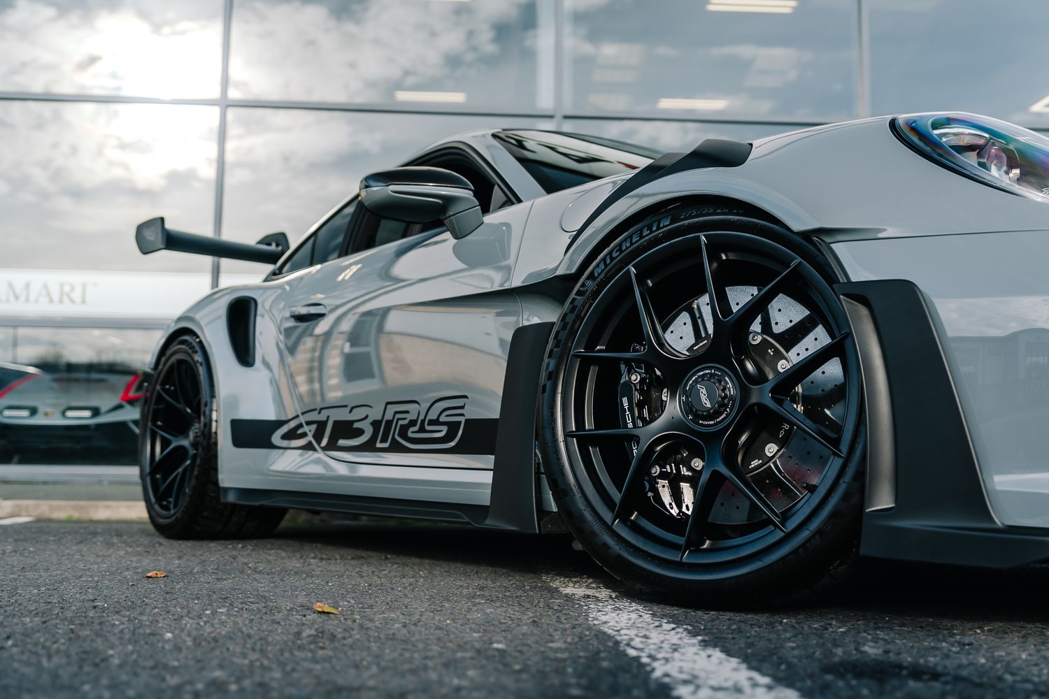 Porsche 911 992 GT3 RS Weissach