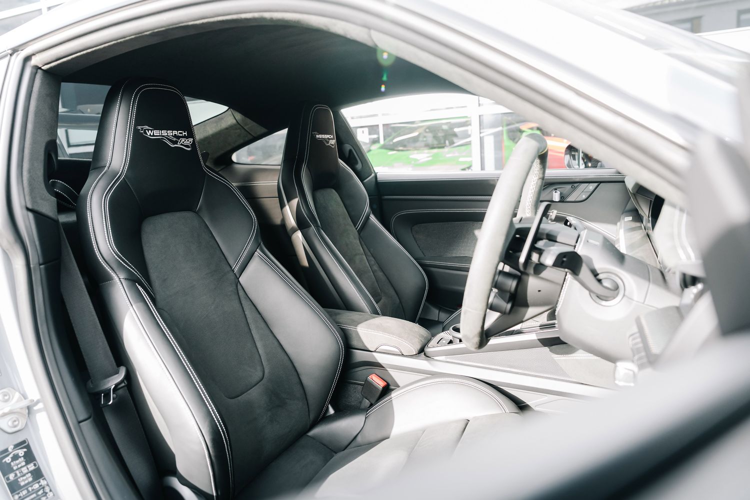 Porsche 911 992 GT3 RS Weissach