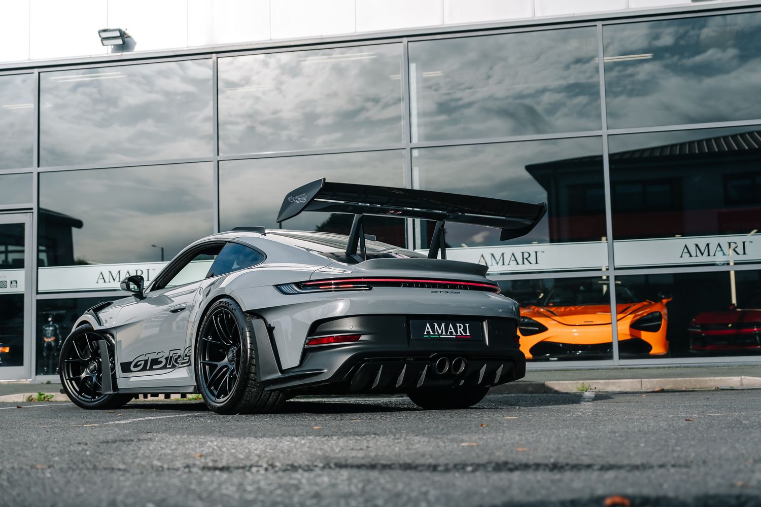 Porsche 911 992 GT3 RS Weissach
