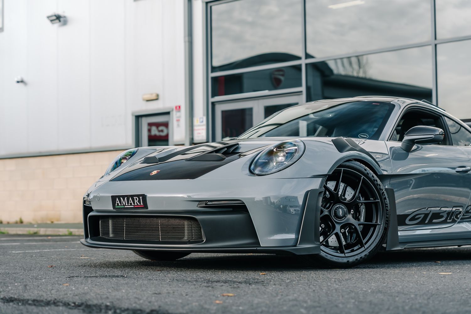 Porsche 911 992 GT3 RS Weissach