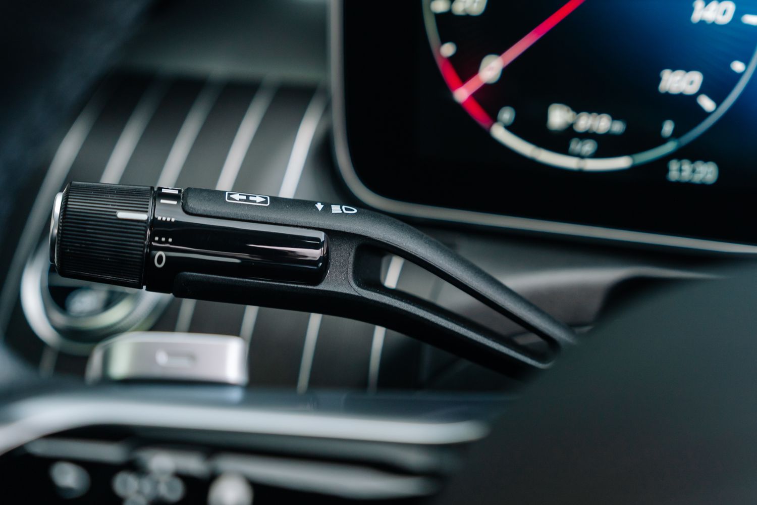 Mercedes-Benz CLE 2.0 300h MHEV AMG Line (Premium Plus)