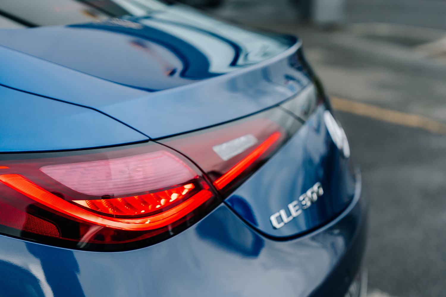 Mercedes-Benz CLE 2.0 300h MHEV AMG Line (Premium Plus)