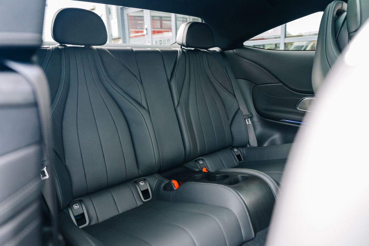Mercedes-Benz CLE 2.0 300h MHEV AMG Line (Premium Plus)
